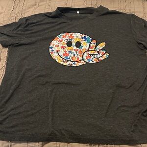 Gray tee with Colorful Peace Sign design